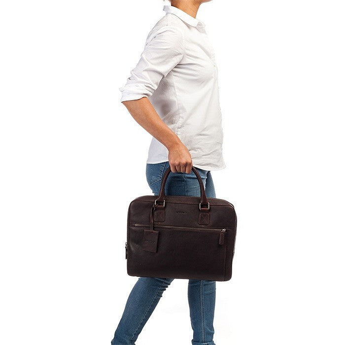 Burkely Fundametals Antique Avery 1-Zip 13,3" Pc veske I Skinn Brun