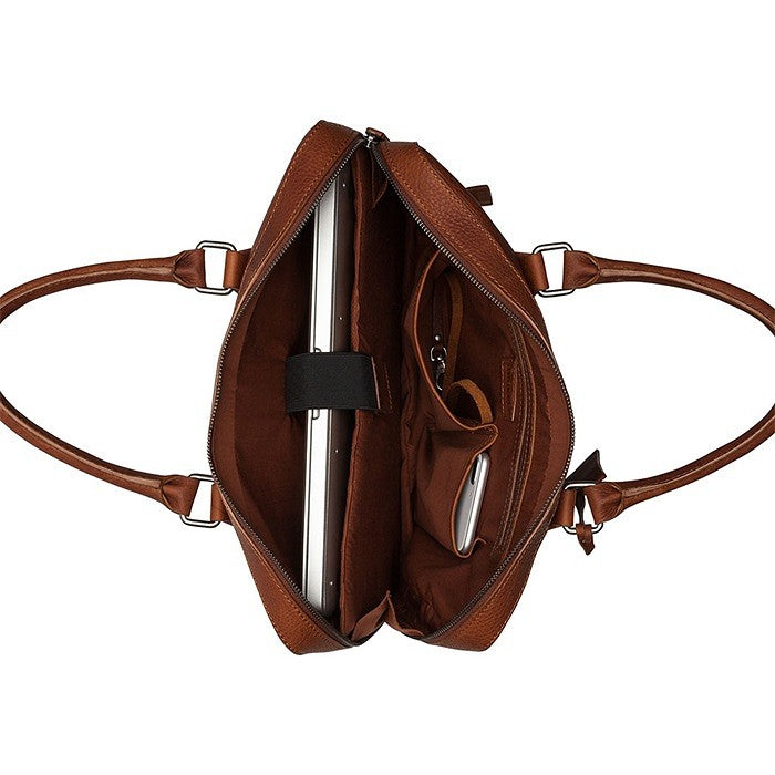 Burkely Fundametals Antique Avery 1-Zip 13,3" Pc veske I Skinn Cognac