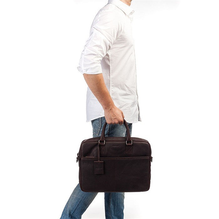 Burkely Fundametals Antique Avery 1-Zip 15,6" Pc veske I Skinn Brun