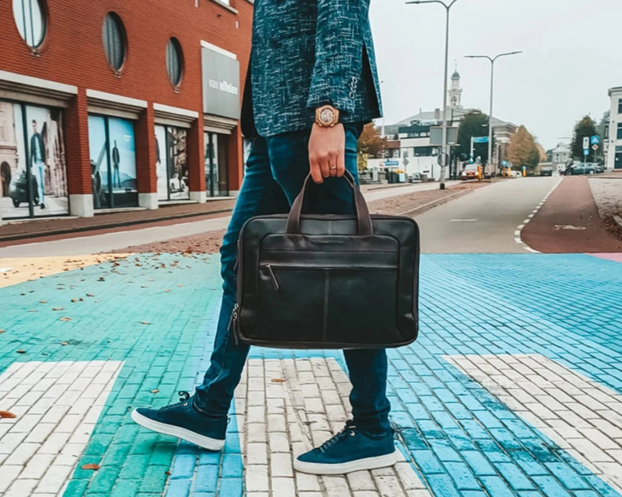 The Chesterfield Brand Ryan 17" Pc Veske I Skinn Brun