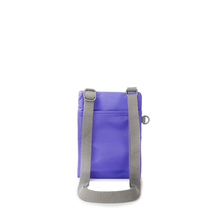 Roka Chelsea Crossbody Telefonveske Purple