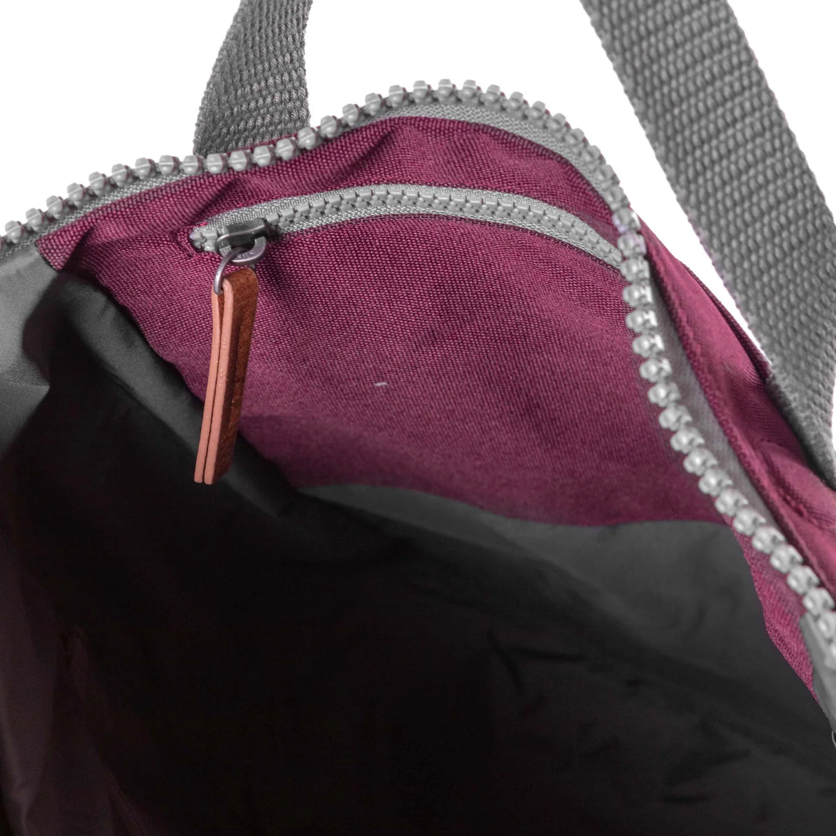Roka Finchley A Medium Ryggsekk 15 Liter Sienna