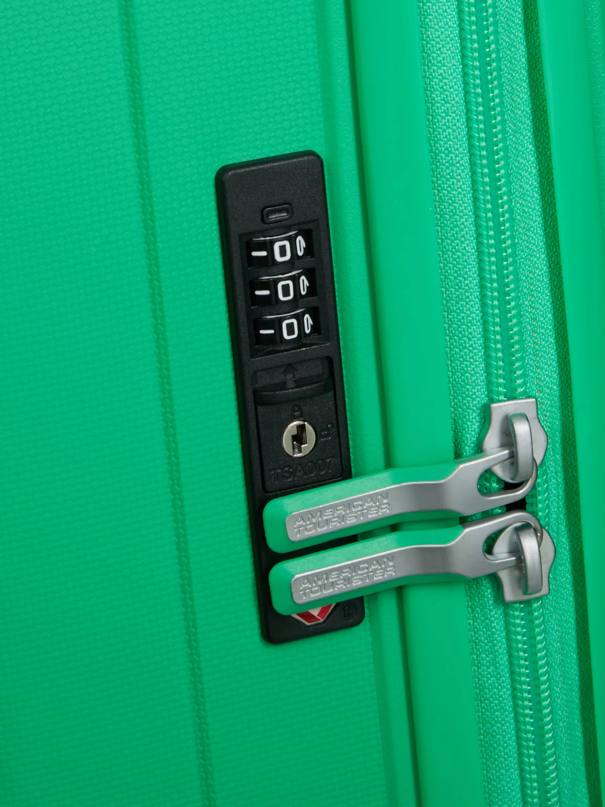 American Tourister Rejoy Koffert 68 Cm Jade Green