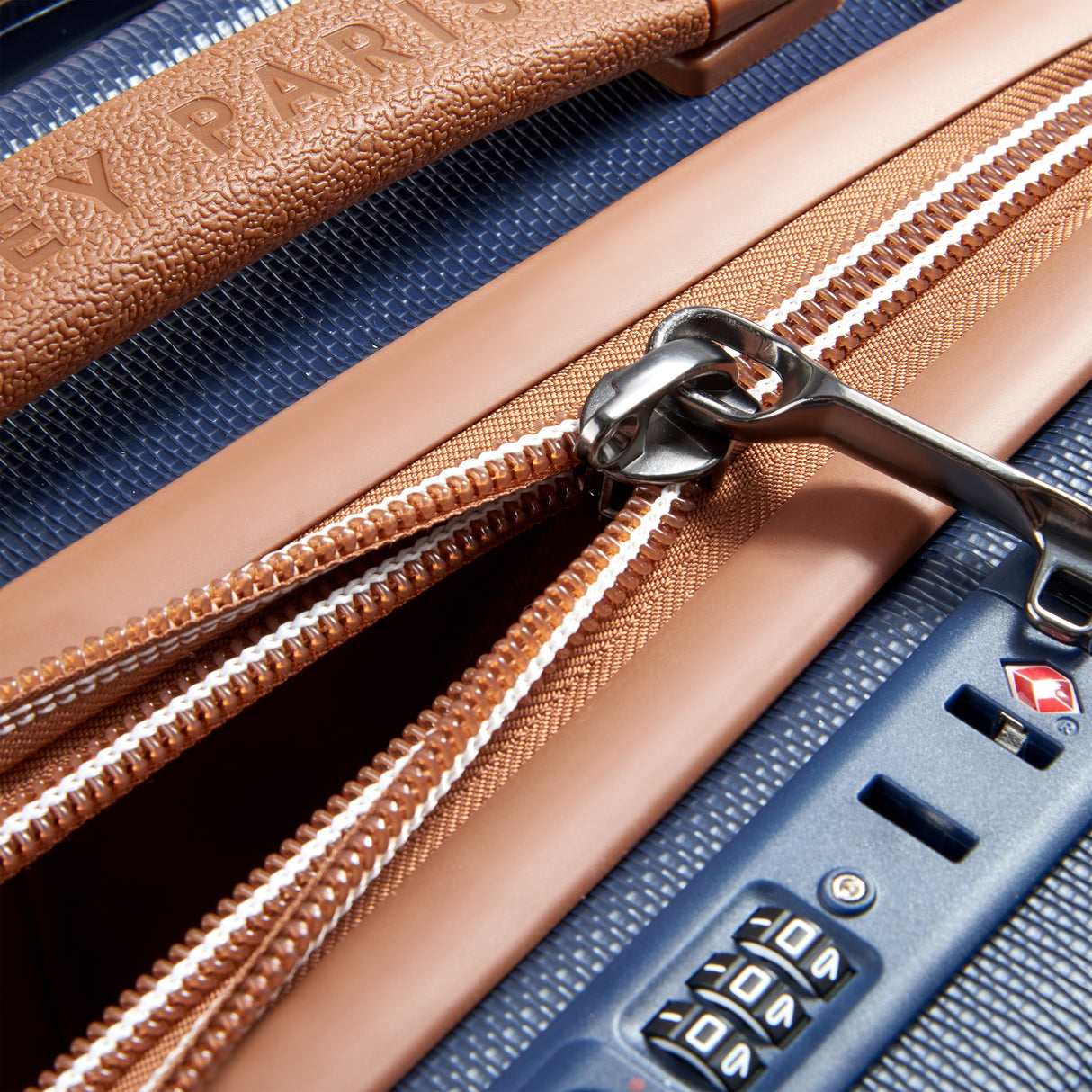 Delsey Chatelet Air 2.0 Kabinkoffert med USB port 55cm/38 L