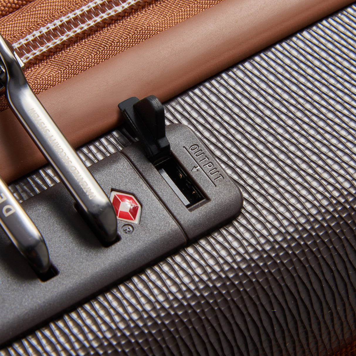 Delsey Chatelet Air 2.0 Utvidbar Business Kabinkoffert med PC-lomme og USB-port 55cm